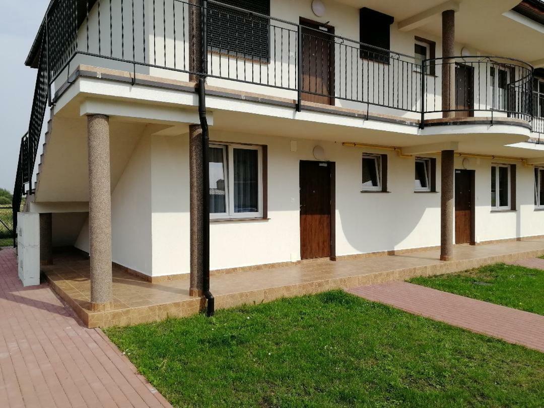 Ferienwohnung Zefir Ujście-Darłowskie Exterior foto